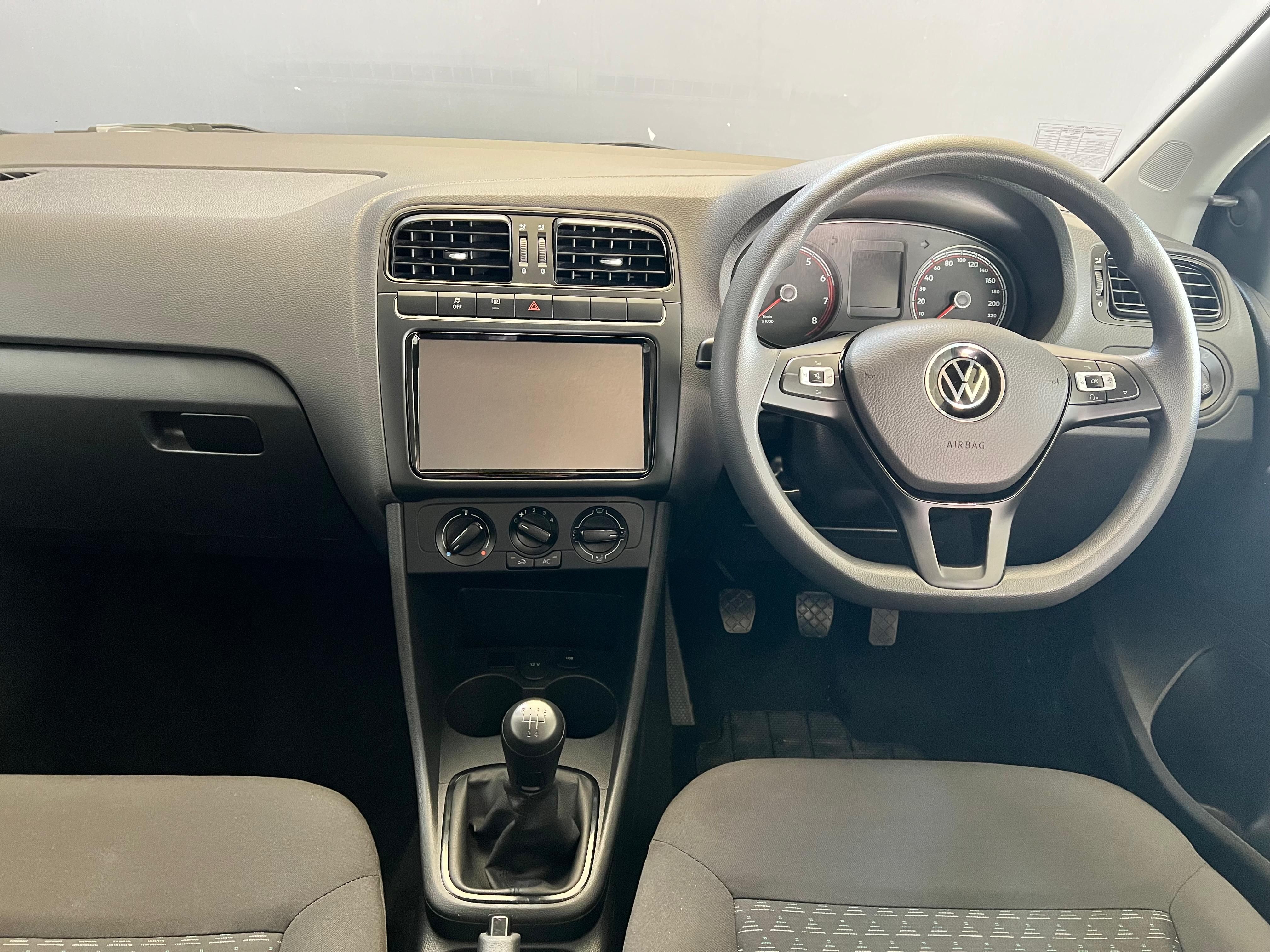 VOLKSWAGEN POLO VIVO POLO VIVO 1.4 (5DR) - 10