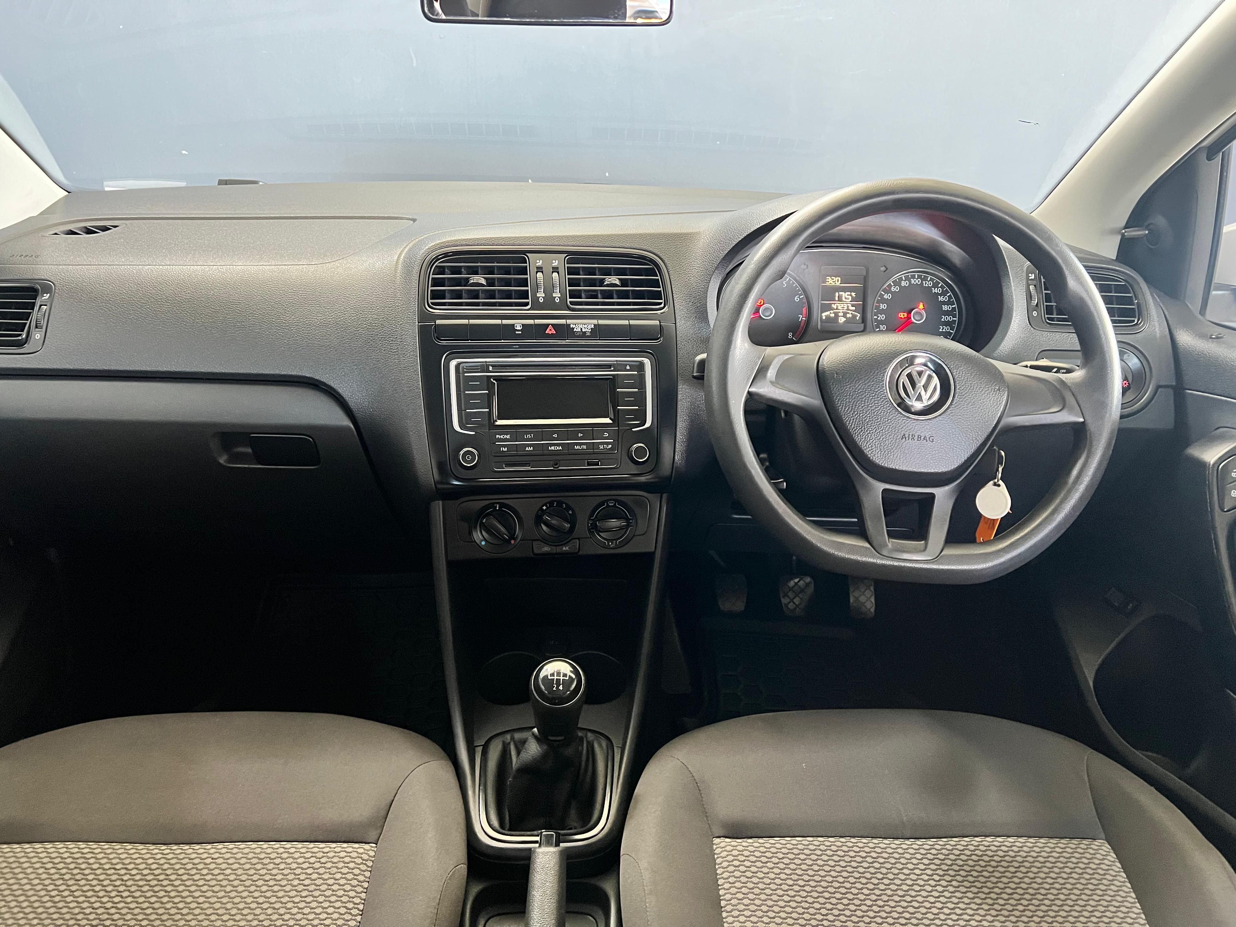 VOLKSWAGEN VW POLO 1.4 SEDAN TREND MAN VW POLO 1.4 SEDAN TREND MAN