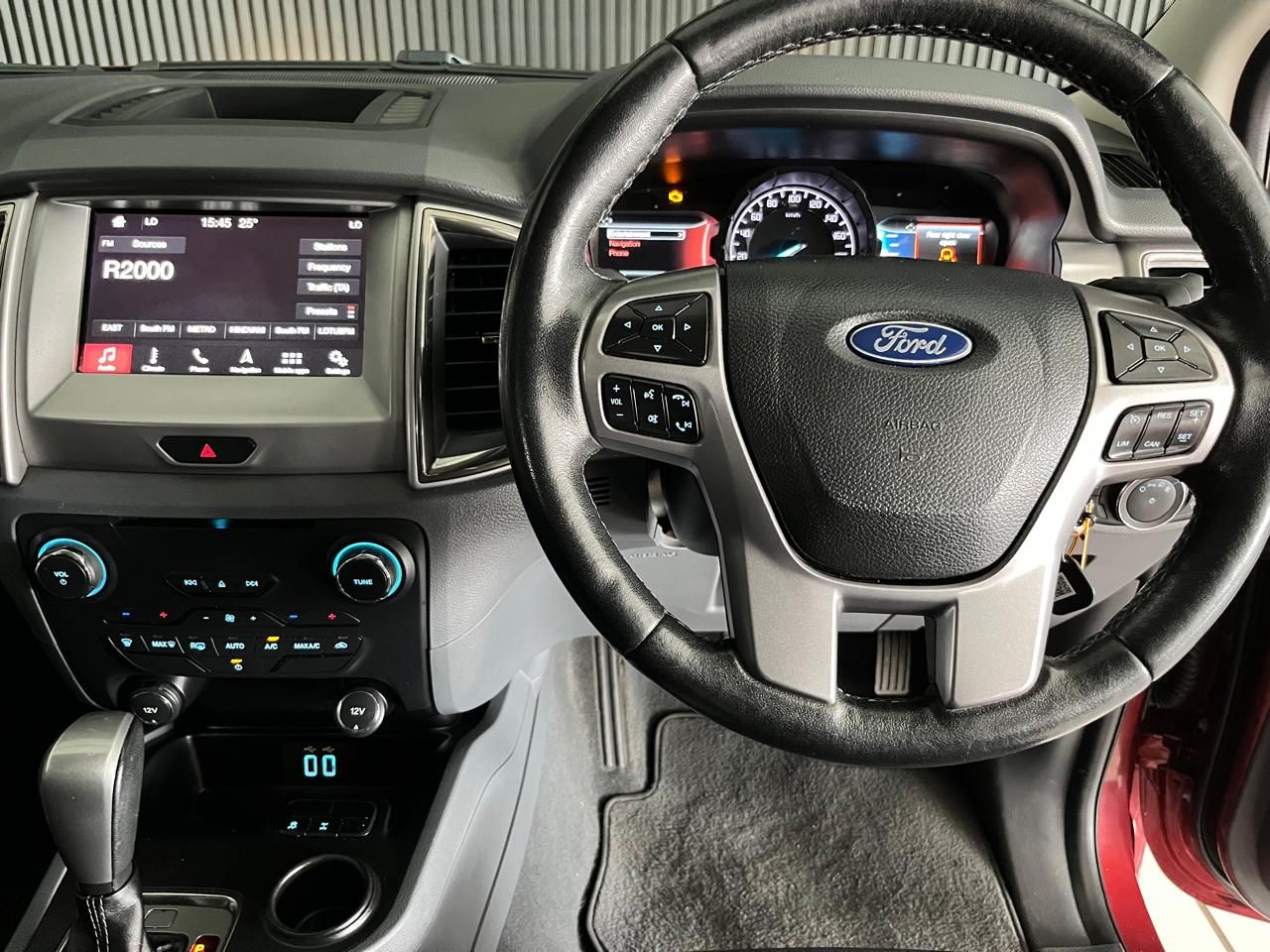 FORD EVEREST EVEREST 2.2 TDCi  XLT A/T - 20