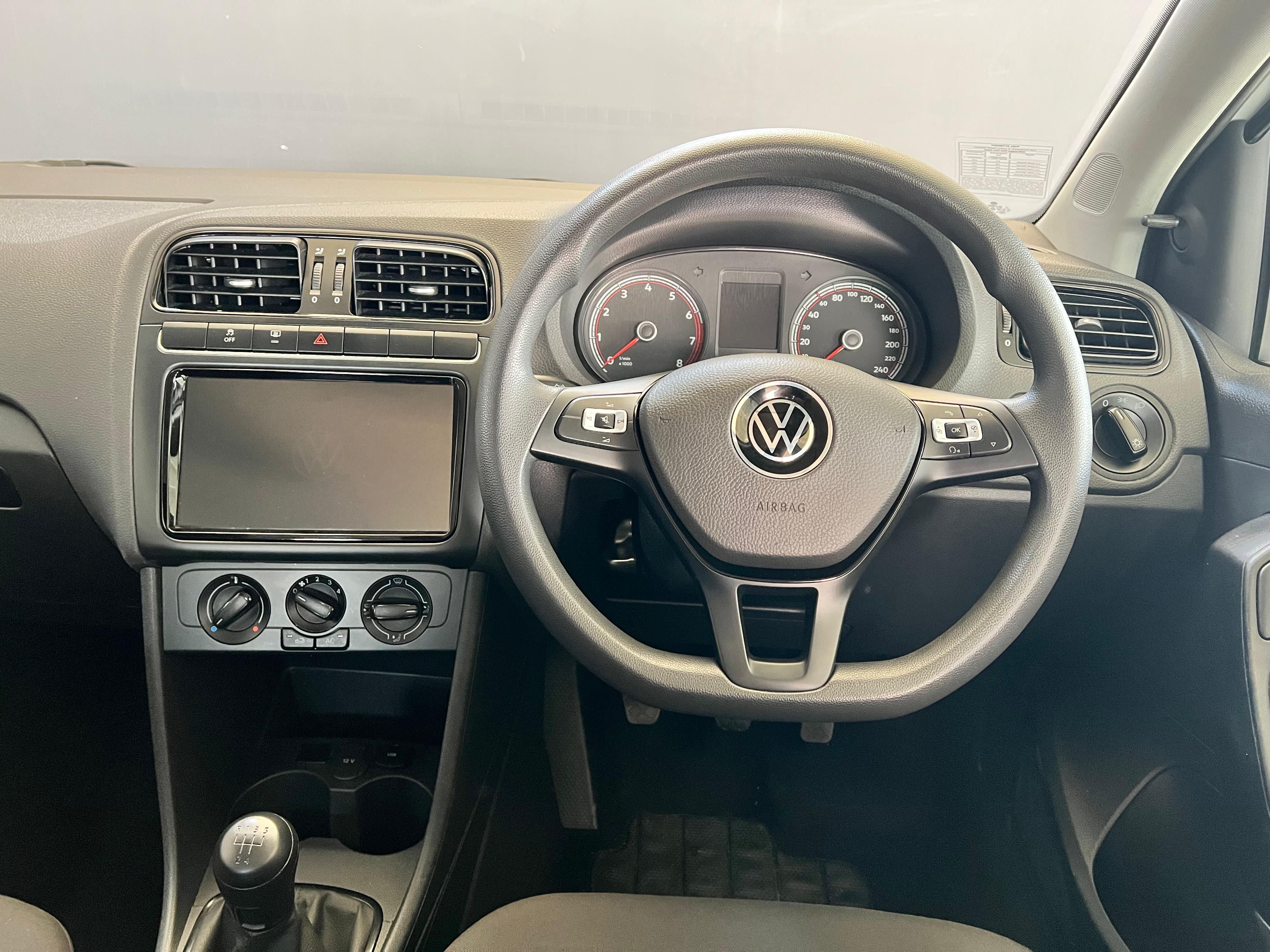 VOLKSWAGEN POLO VIVO POLO VIVO 1.4 (5DR) - 11