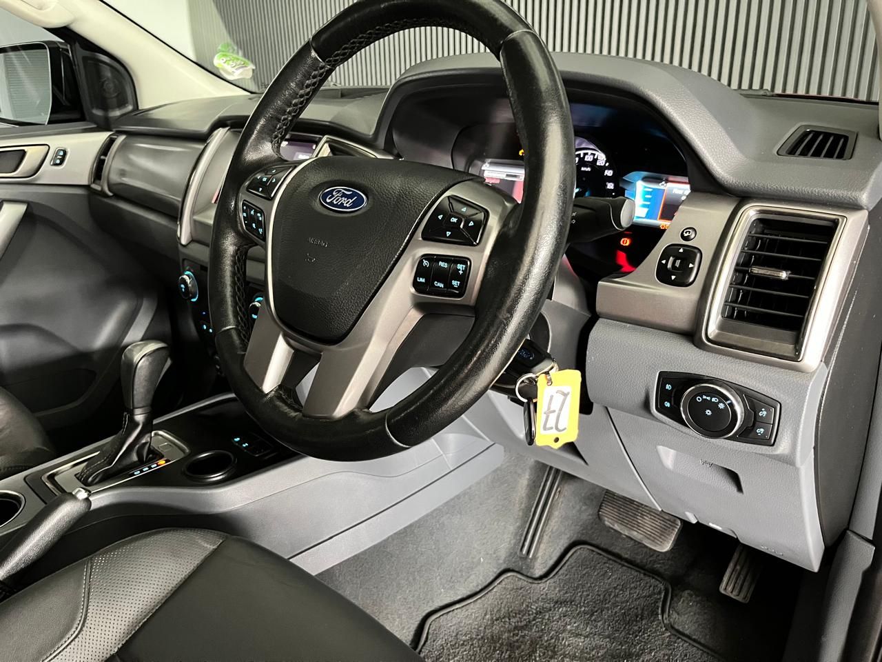 FORD EVEREST EVEREST 2.2 TDCi  XLT A/T - 23