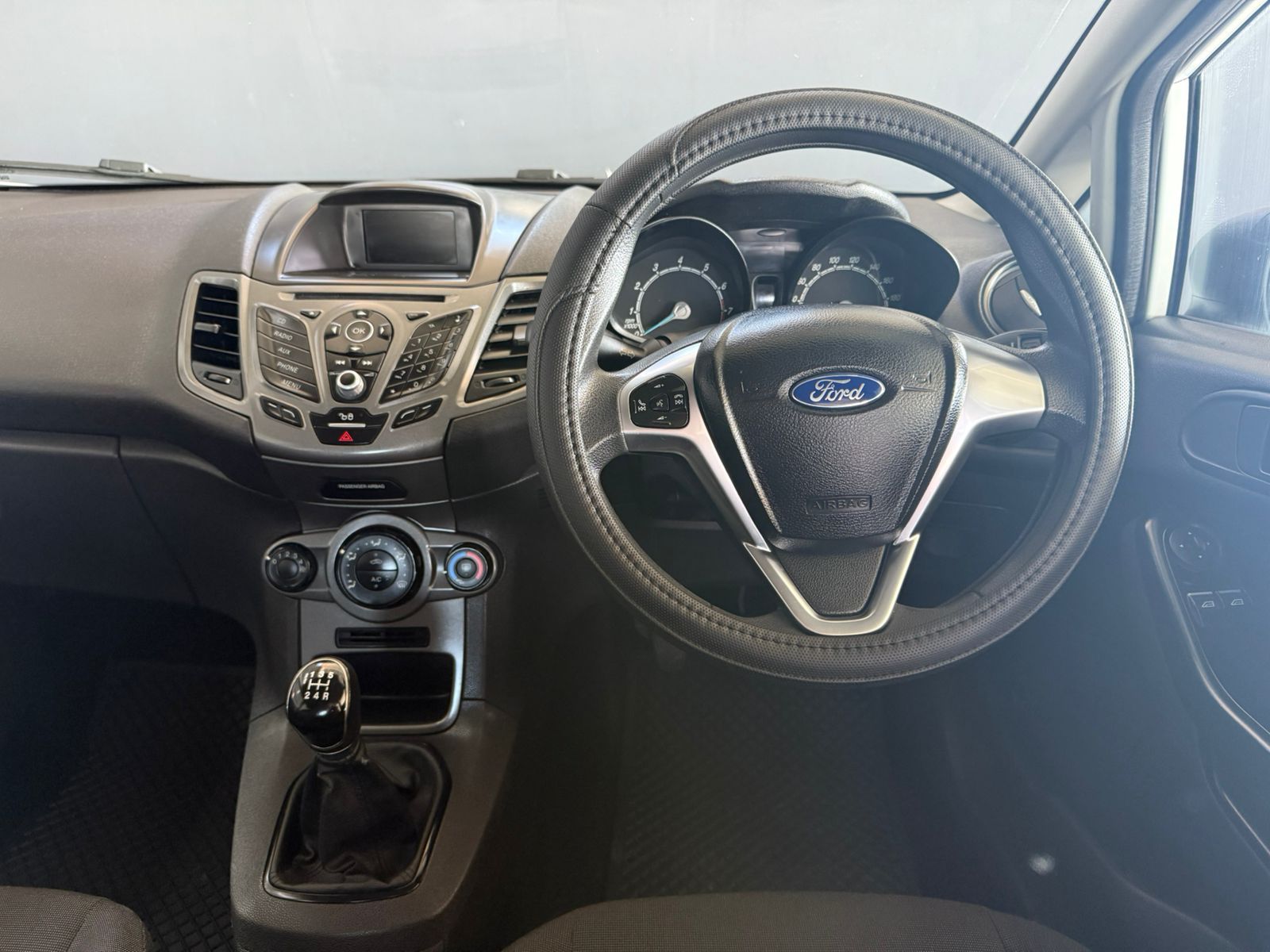 FORD FIESTA 1.4 AMBIENTE Fiesta 1.4 Ambiente - 6