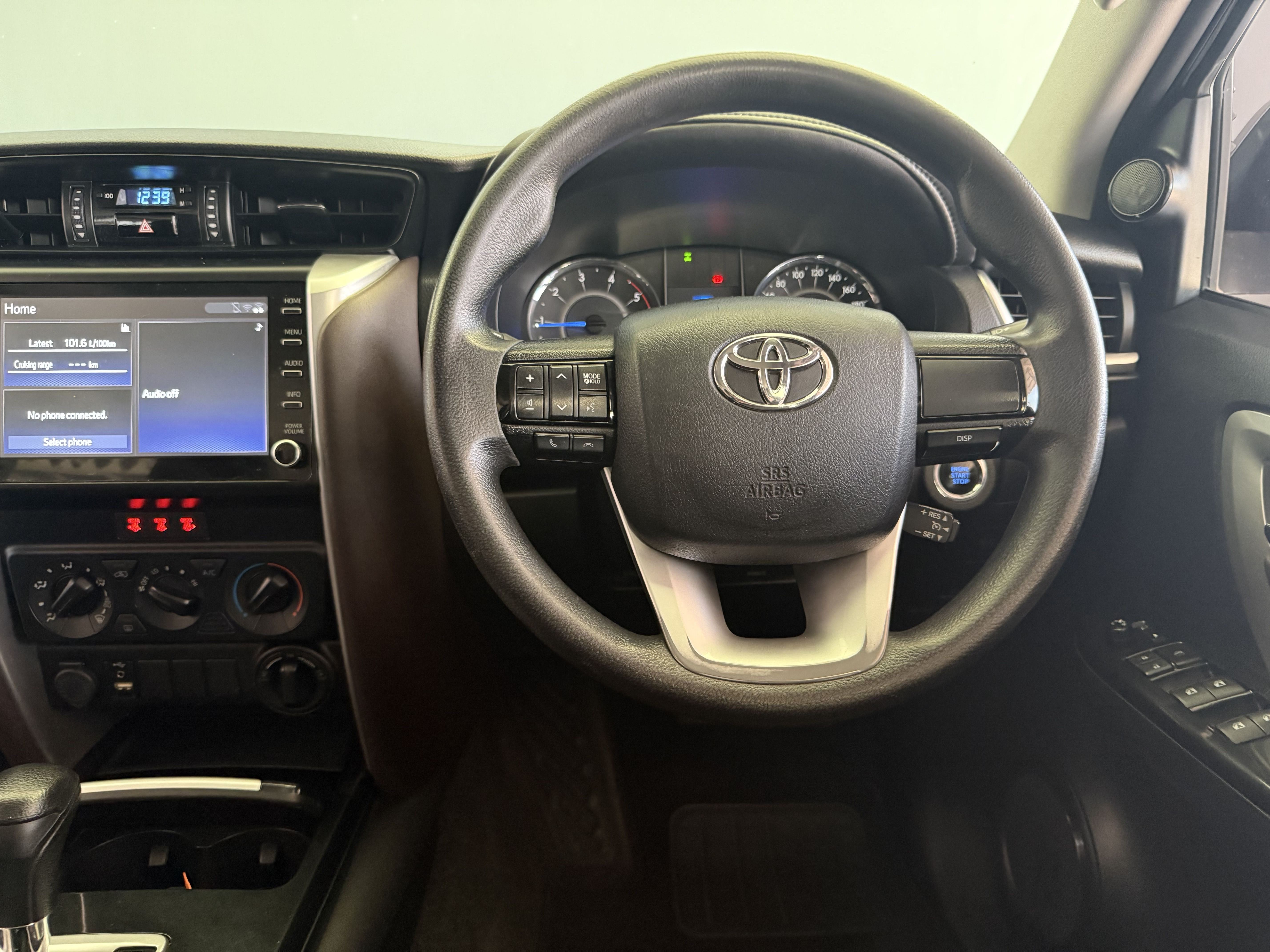 TOYOTA FORTUNER 2.4GD-6 FORTUNER 2.4GD-6 - 10