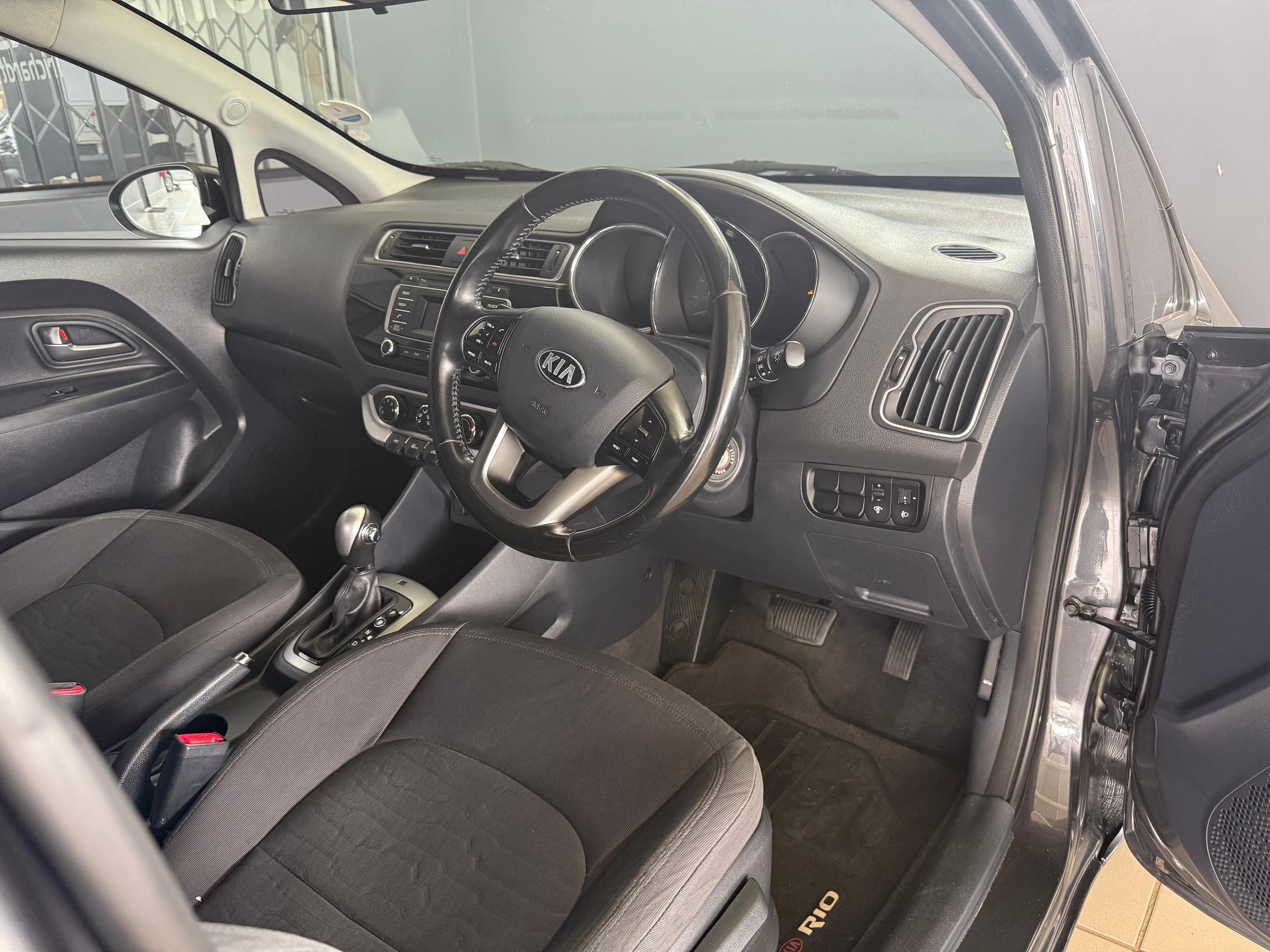 KIA RIO1.4 5-D Rio 1.4 5DR A/T