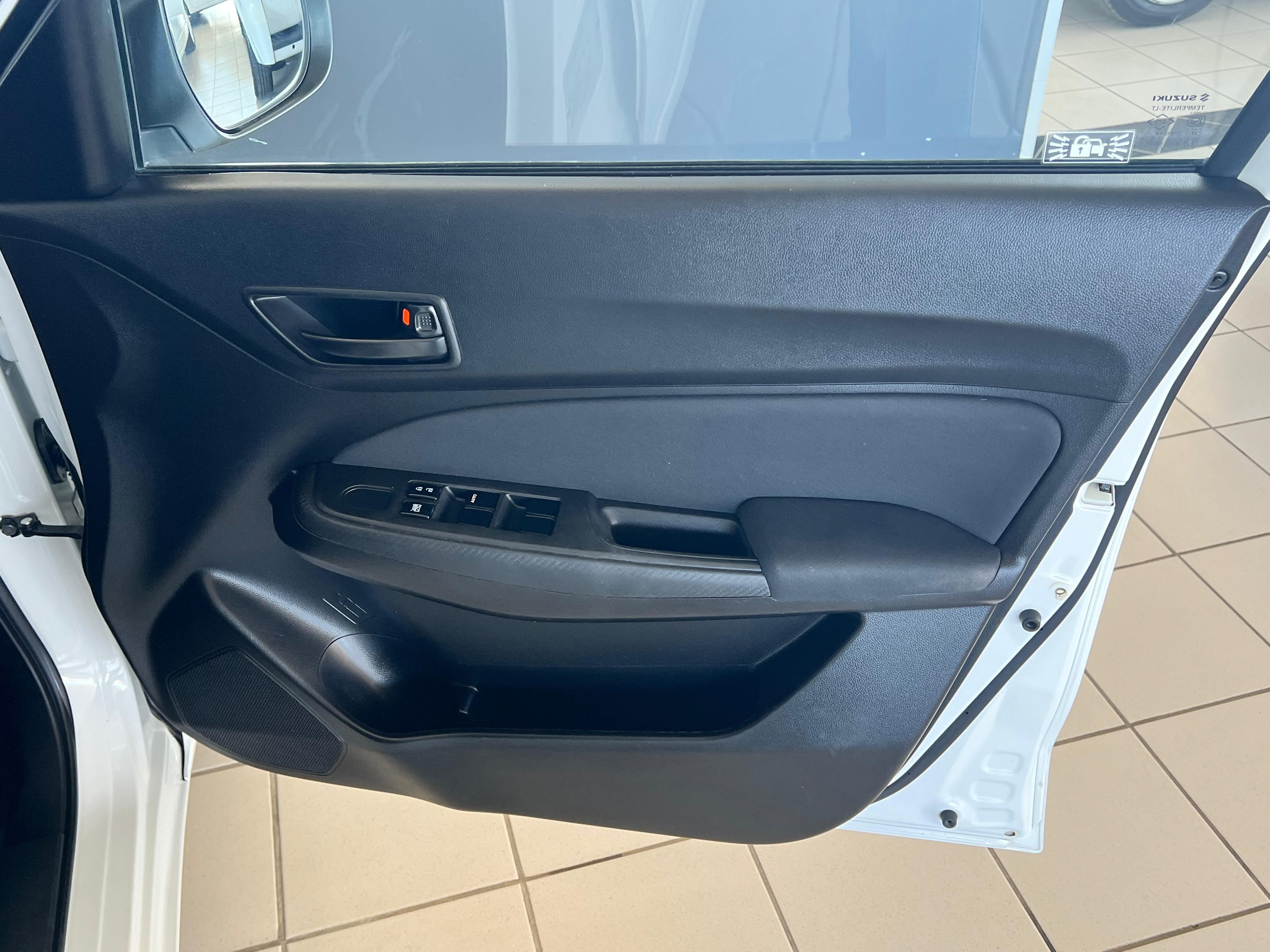 SUZUKI SWIFT SWIFT 1.2 GA - 15