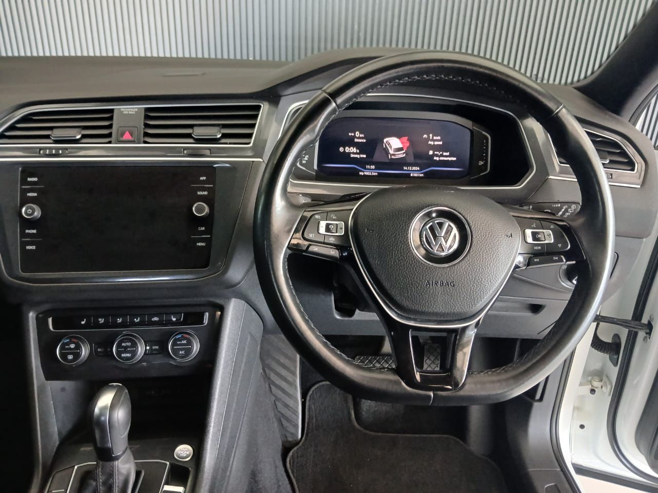 VOLKSWAGEN TIGUAN ALLSPACE 2.0 TSI 4 MOTION COMFORTLINE R LINE - 12