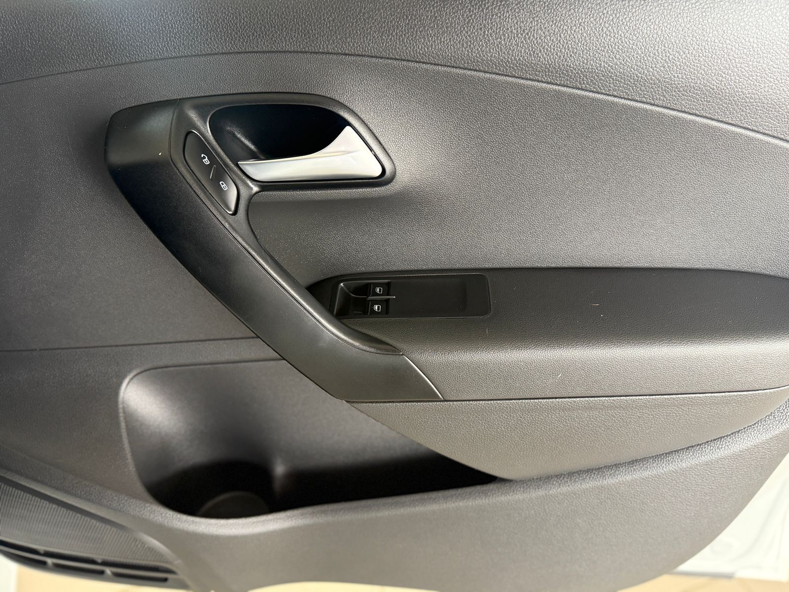 VOLKSWAGEN POLO VIVO 1.4 TRENDLINE Polo Vivo 1.4 Trendline - 12