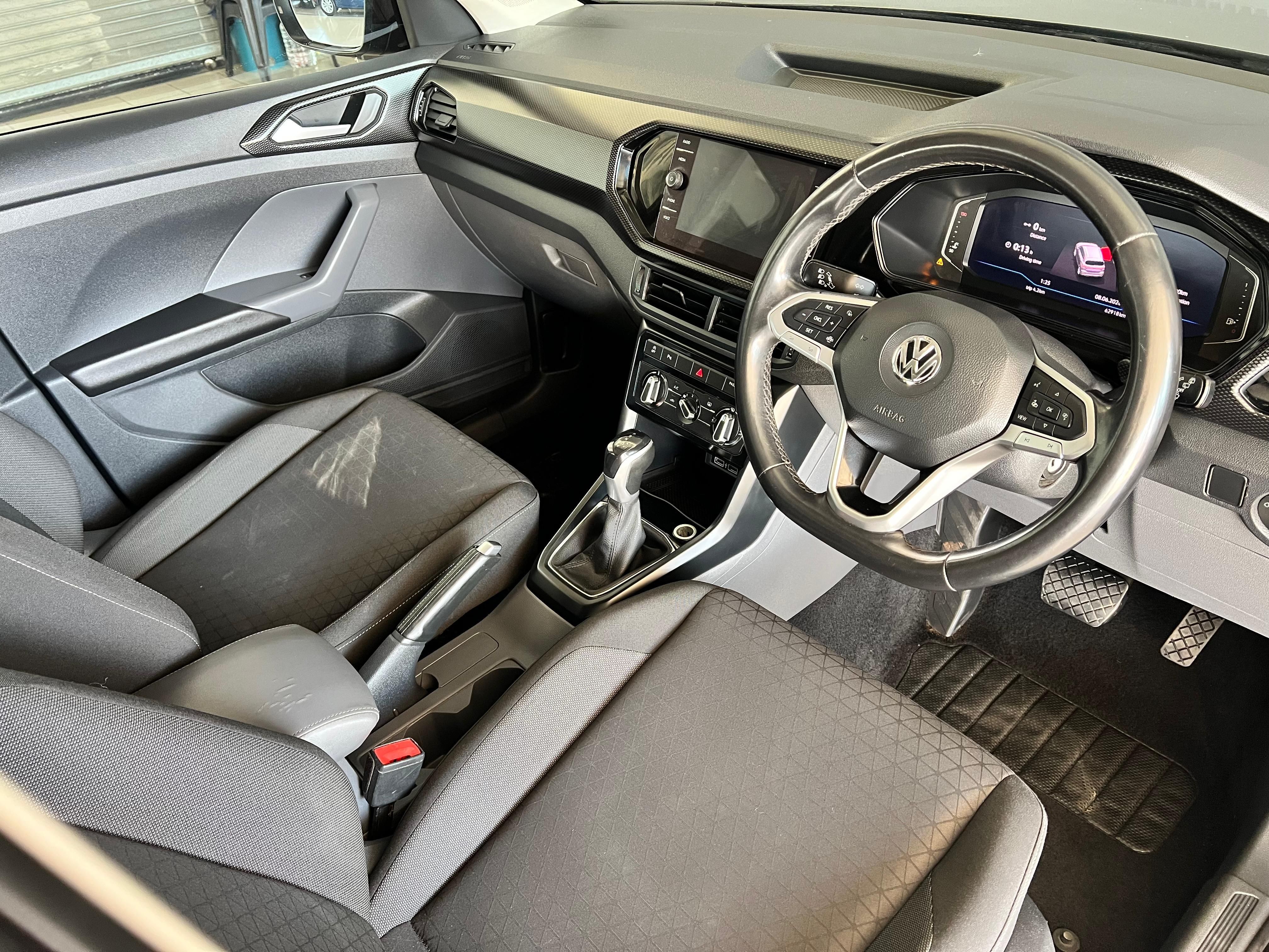 VOLKSWAGEN T-CROSS 1.0 TSI COMFORTLINE DSG T-Cross 1.0 TSI Comfortline DSG