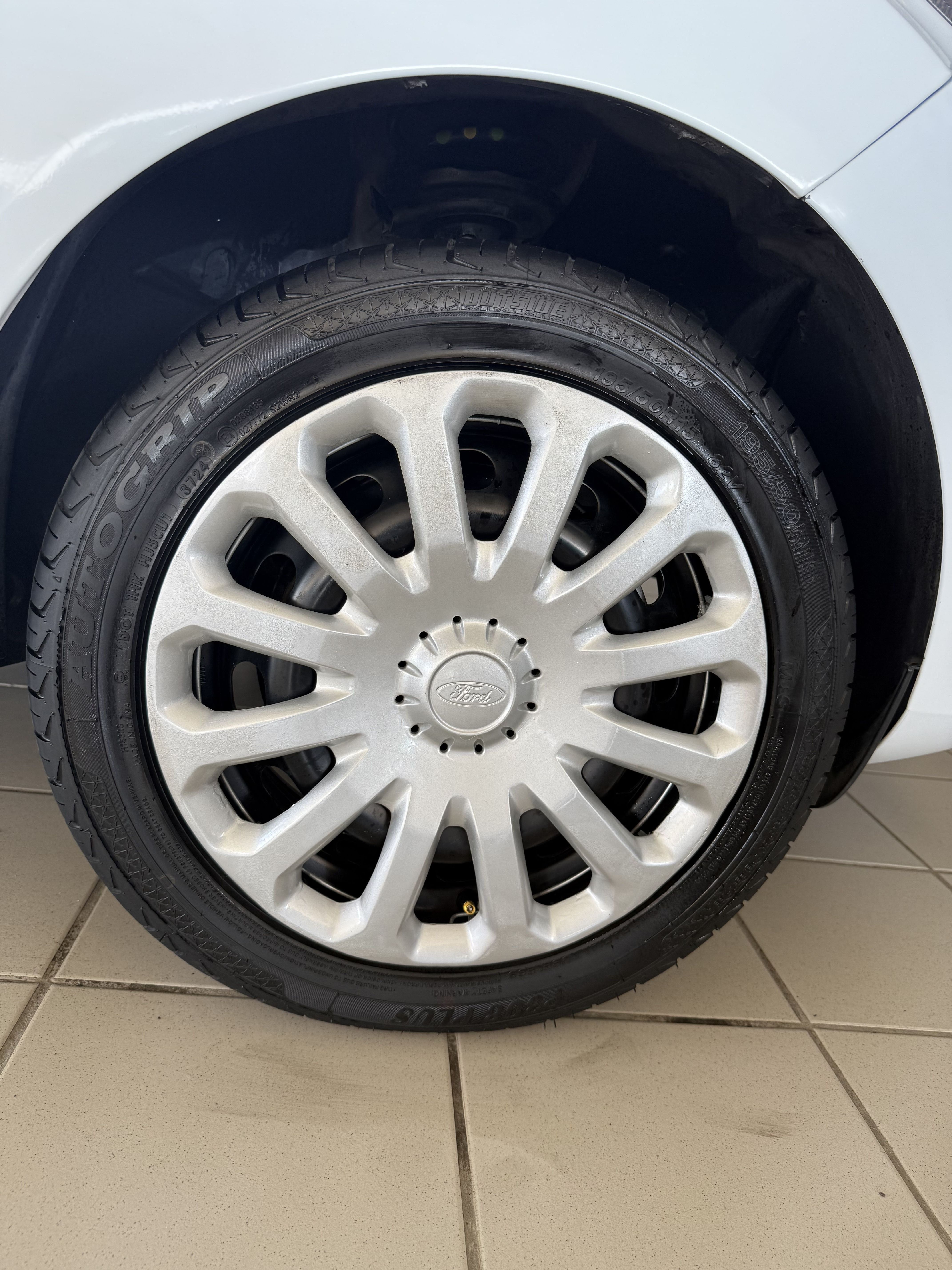 FORD FIESTA 1,4 AMBIENTE FIESTA 1,4 AMBIENTE - 10