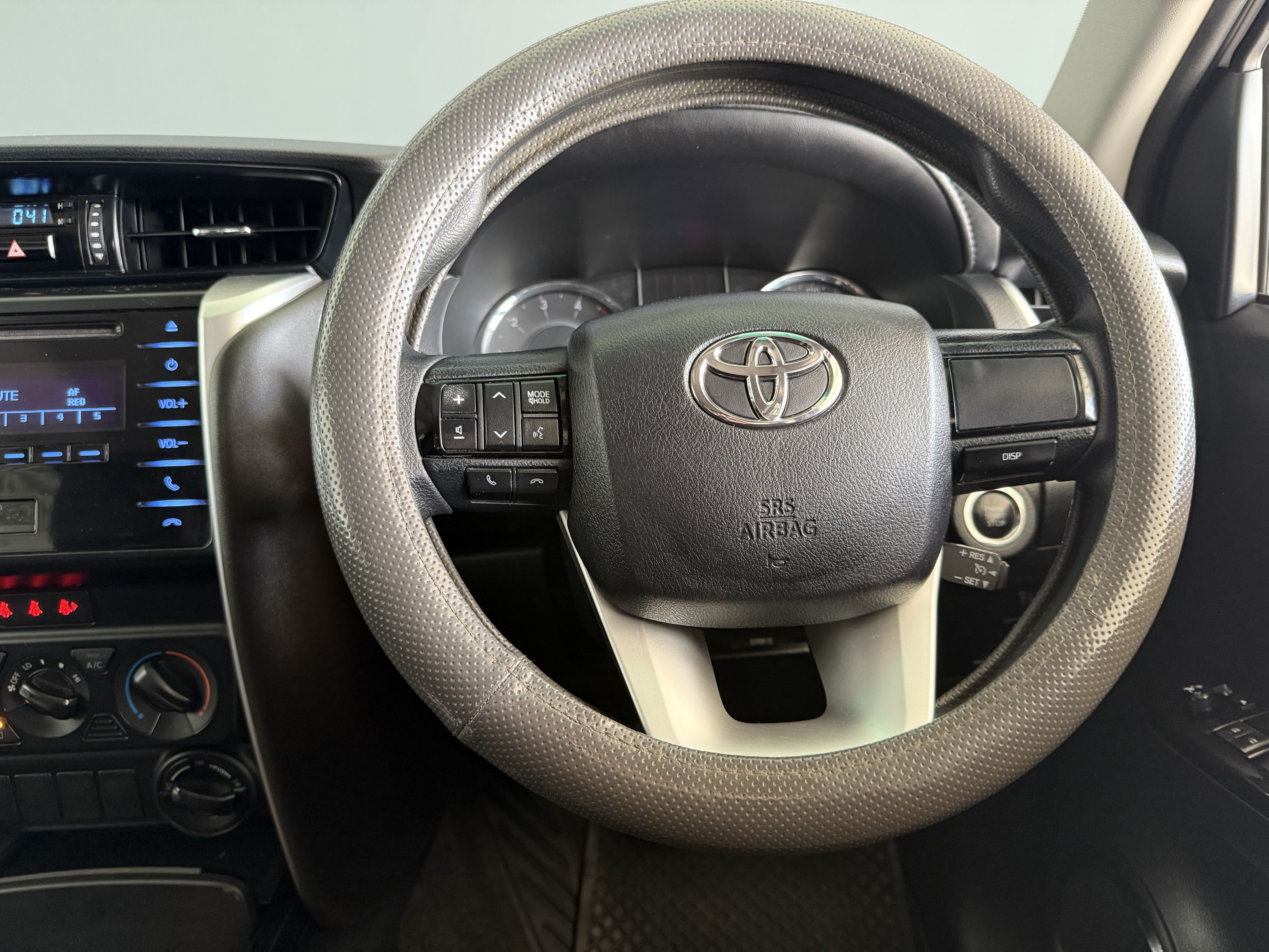 TOYOTA FORTUNER 2.4GD-6 FORTUNER 2.4GD-6 - 9