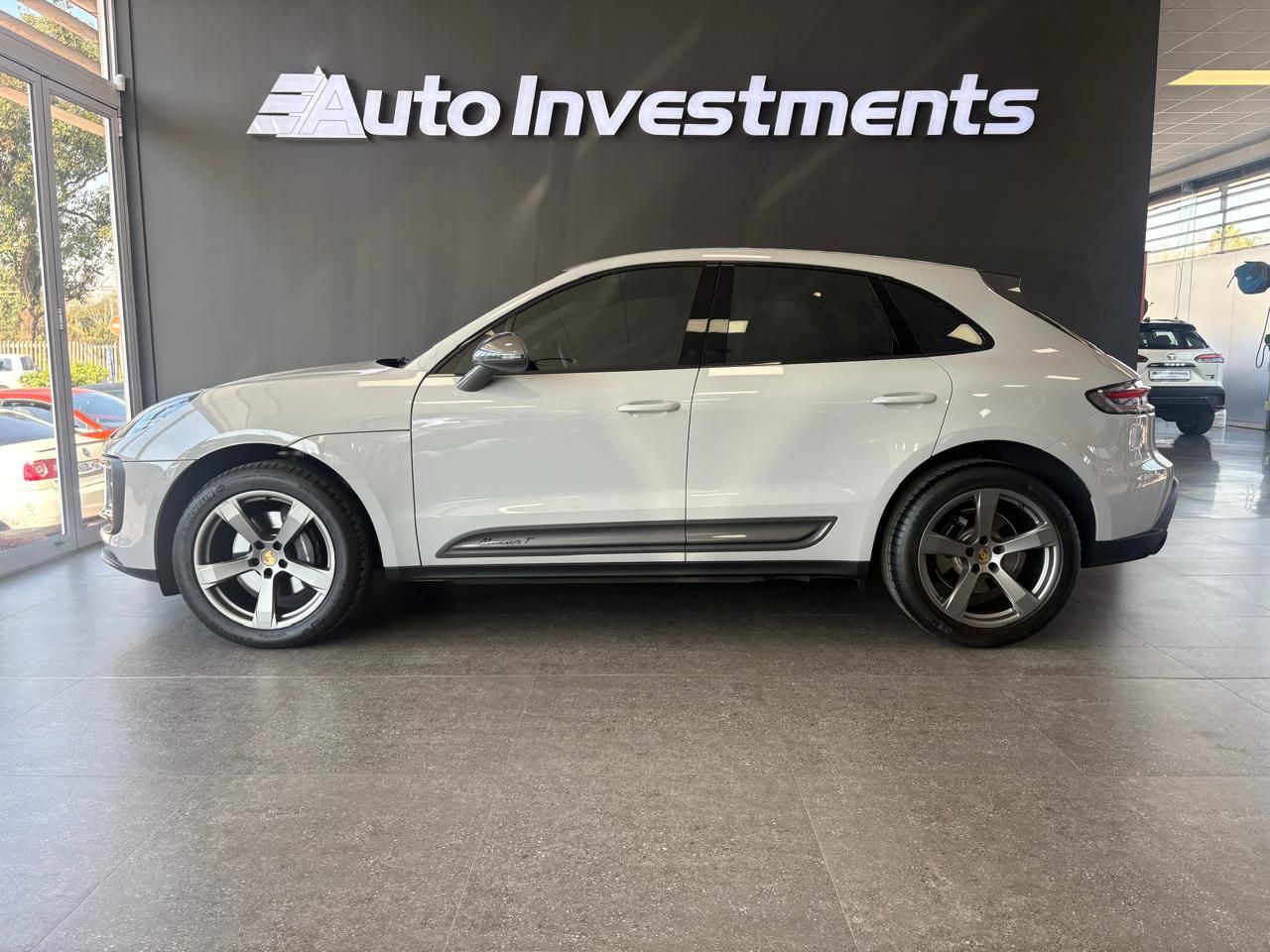 PORSCHE MACAN MACAN T - 21