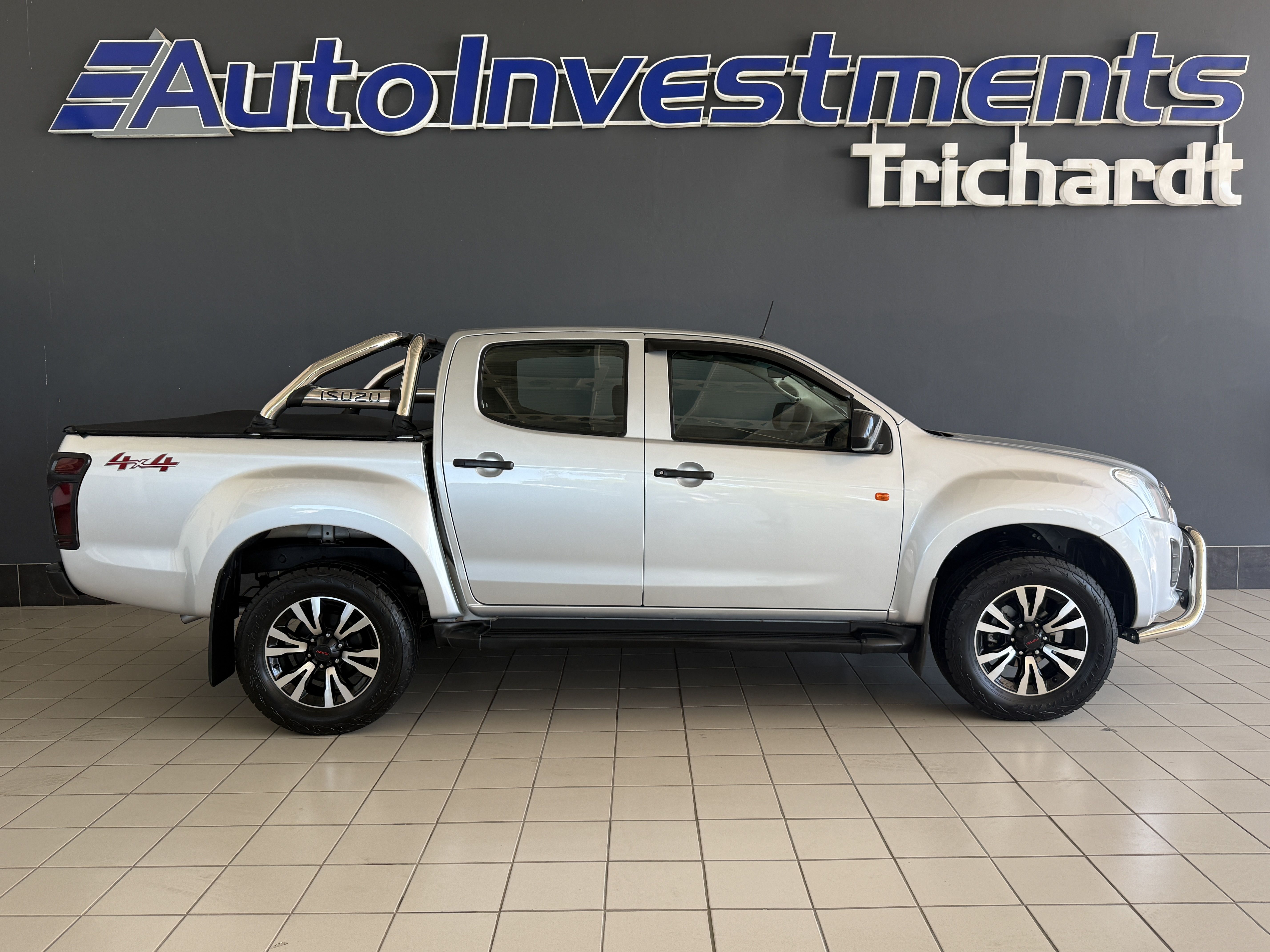 ISUZU 250 DMAX 4X4 D/CAB PICK UP 250 DMAX 4x4 D/Cab Pick Up - 3