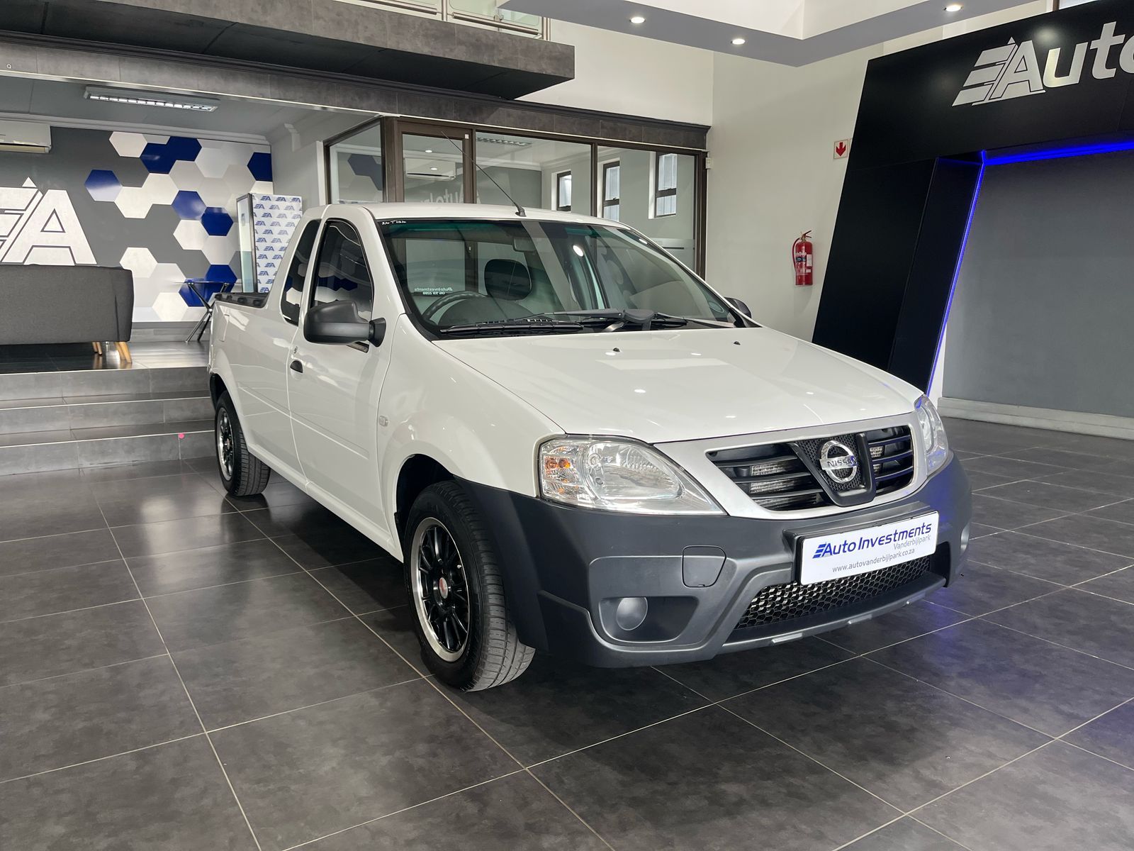 NISSAN NP200 NP200 1.5 DCi  A/C SAFETY PACK P/U S/C - 6