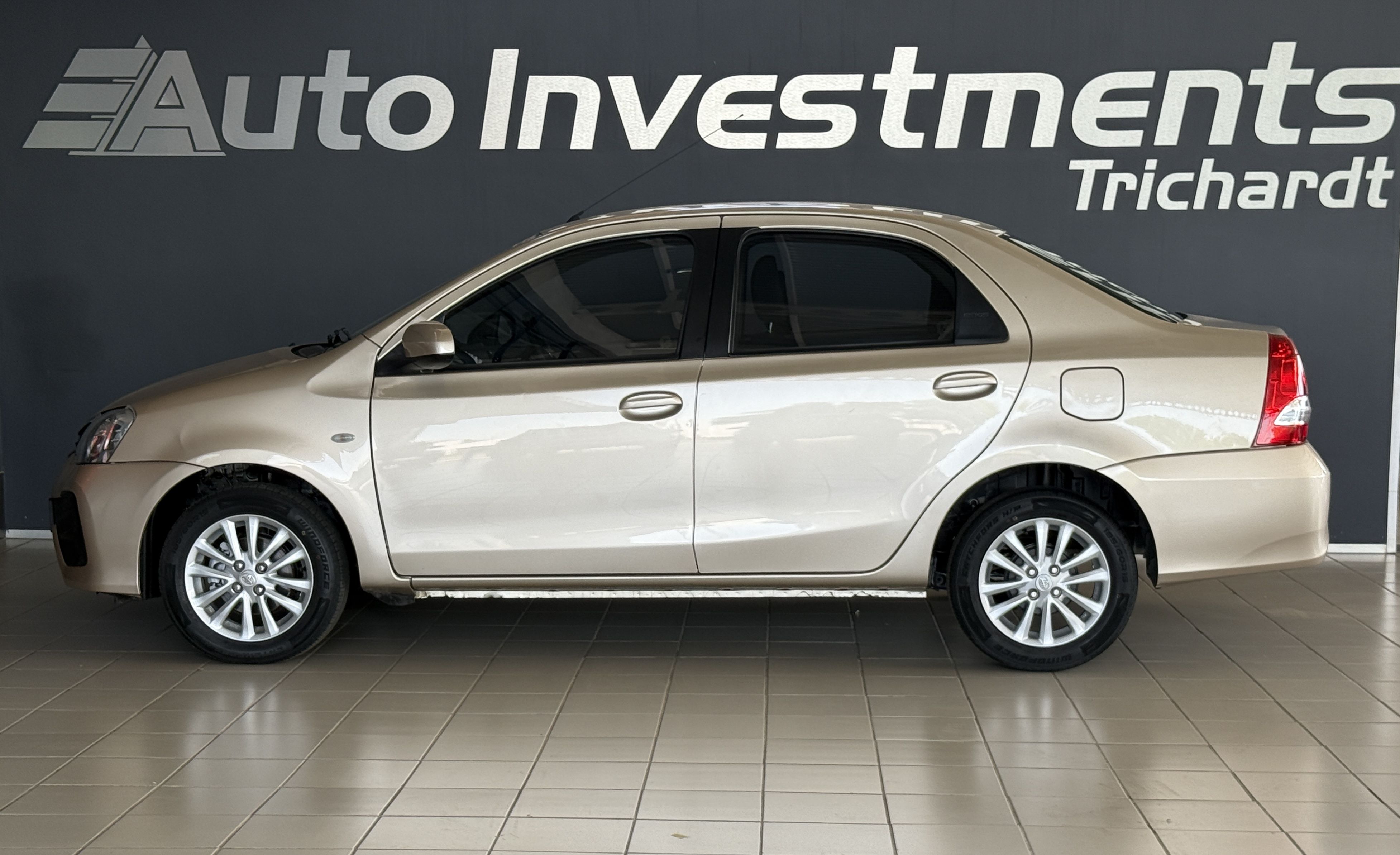 TOYOTA ETIOS 1.5 SPRINT SEDAN Etios 1.5 Sprint Sedan - 4