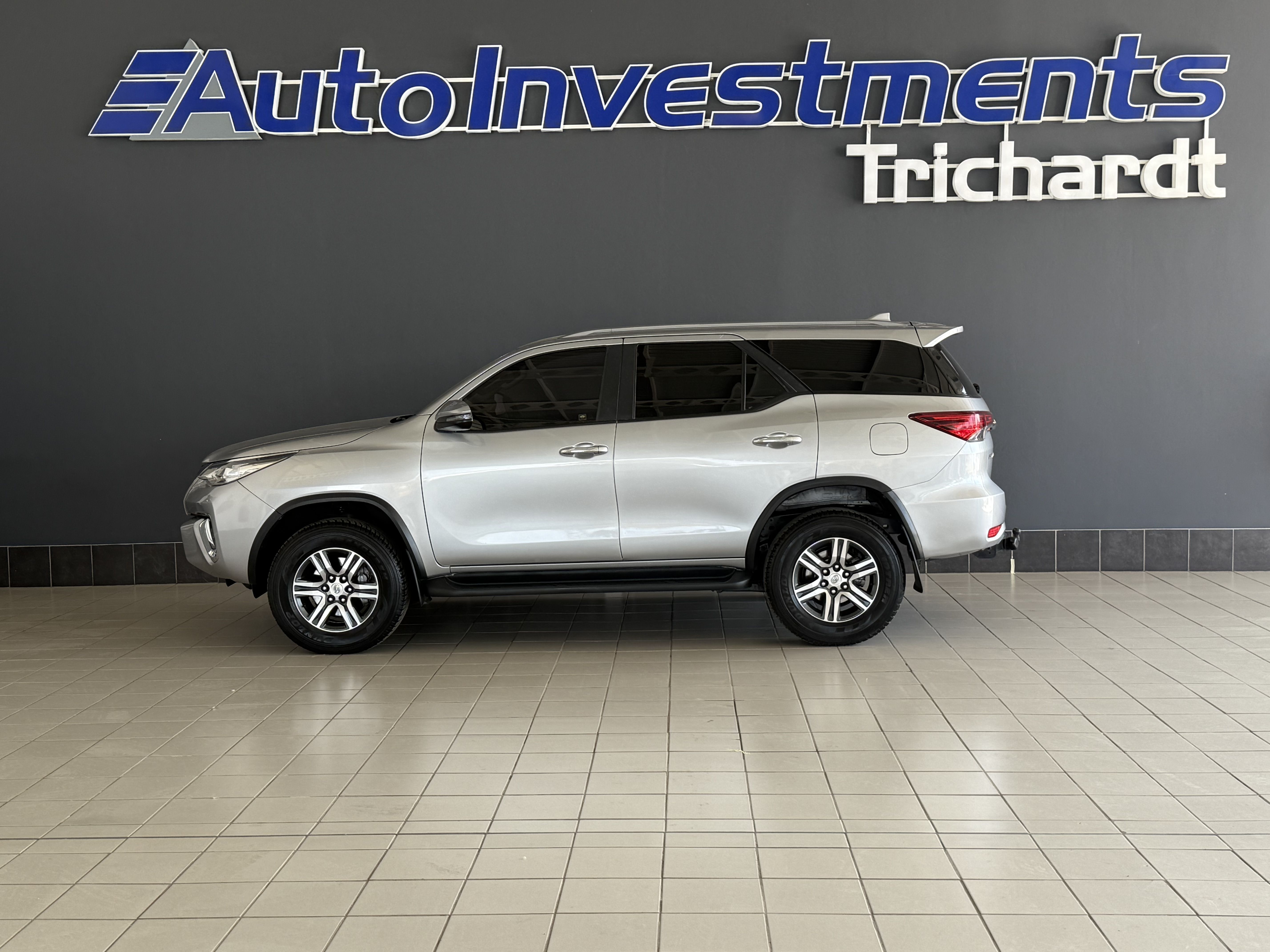 TOYOTA FORTUNER 2.4GD-6 FORTUNER 2.4GD-6 - 3