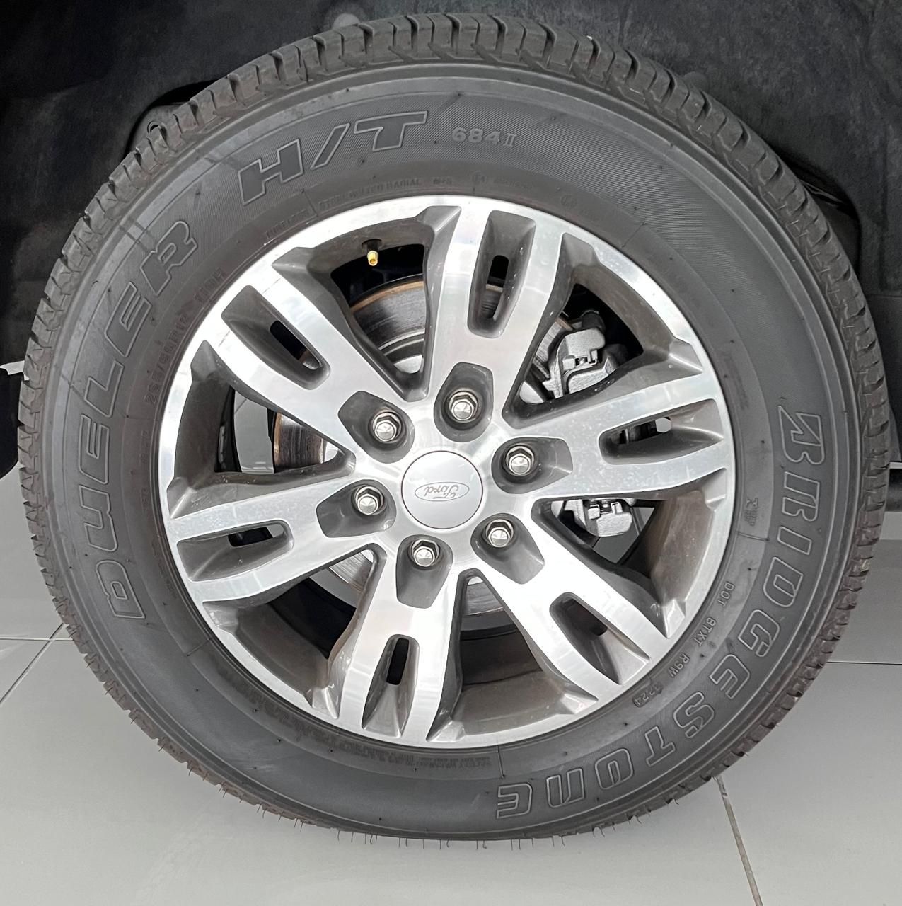 FORD EVEREST EVEREST 2.2 TDCi  XLT A/T - 11