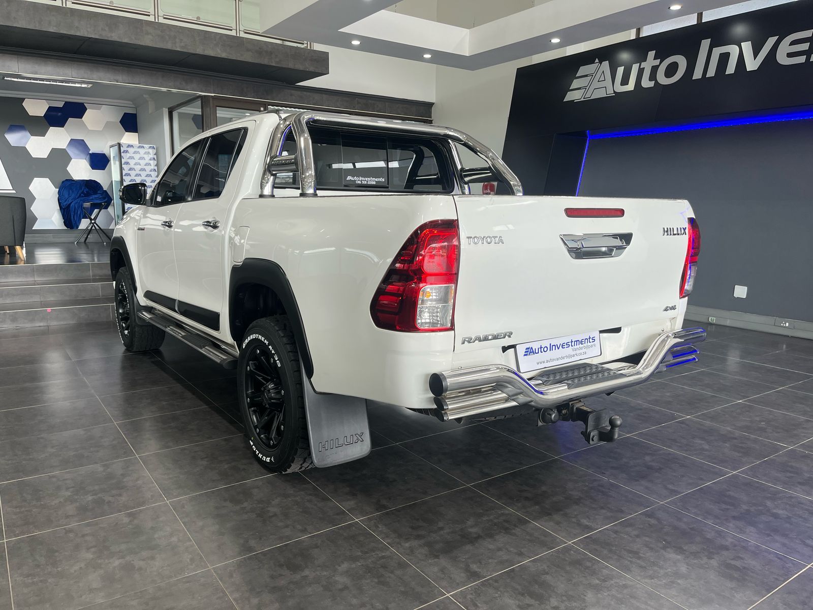 TOYOTA HILUX HILUX 2.8 GD-6 RAIDER 4X4 P/U D/C A/T - 11