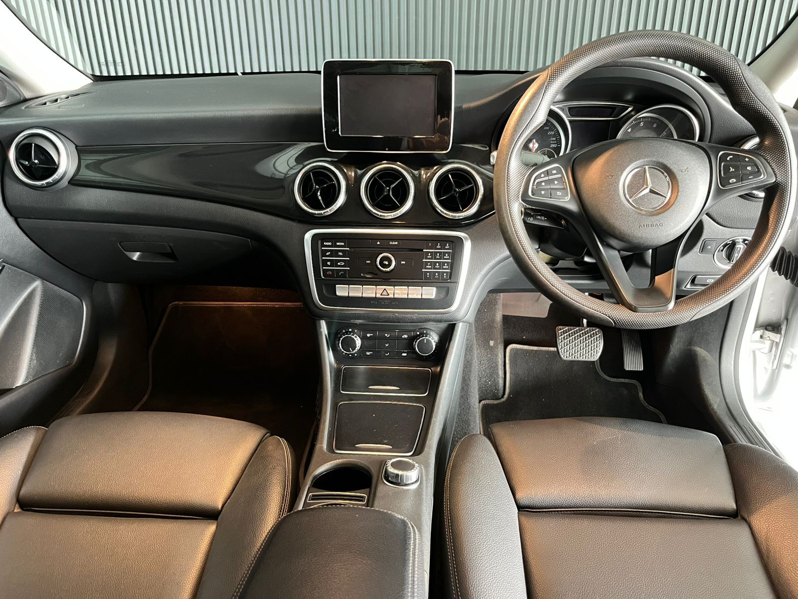 MERCEDES BENZ CLA 200 AUTO CLA 200 Auto - 7