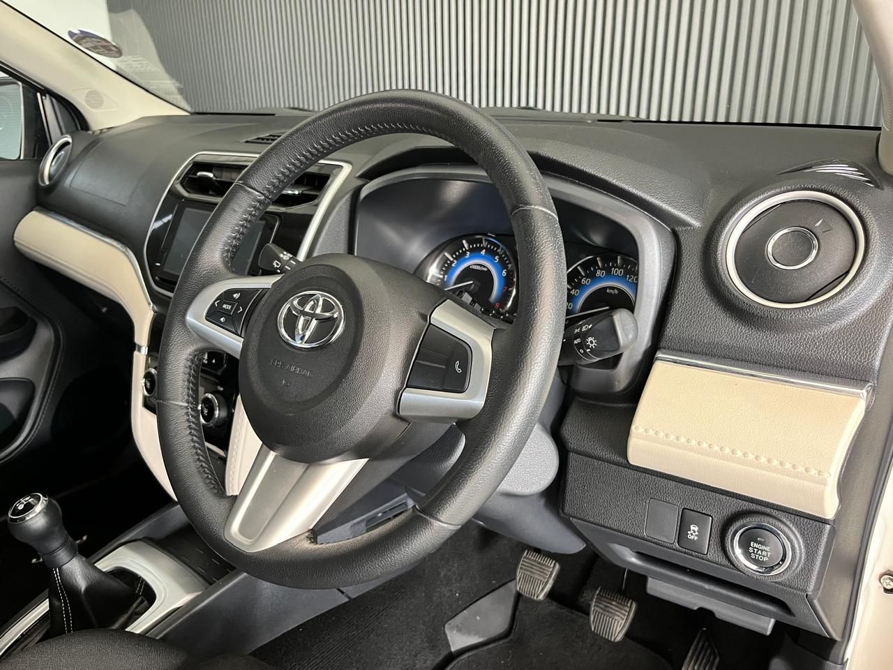 TOYOTA RUSH 1.5 RUSH 1.5 - 7