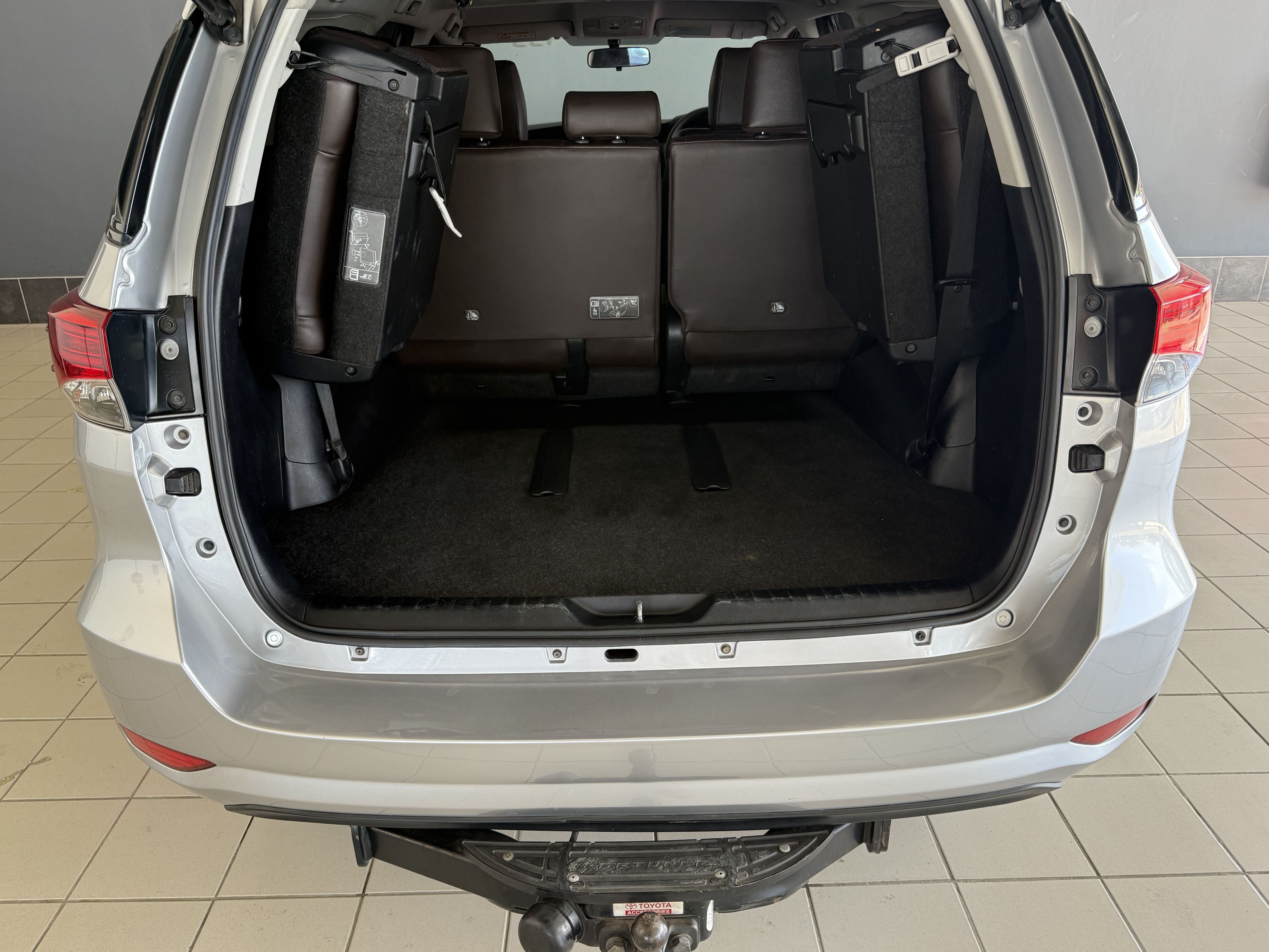 TOYOTA FORTUNER 2.4GD-6 FORTUNER 2.4GD-6 - 6