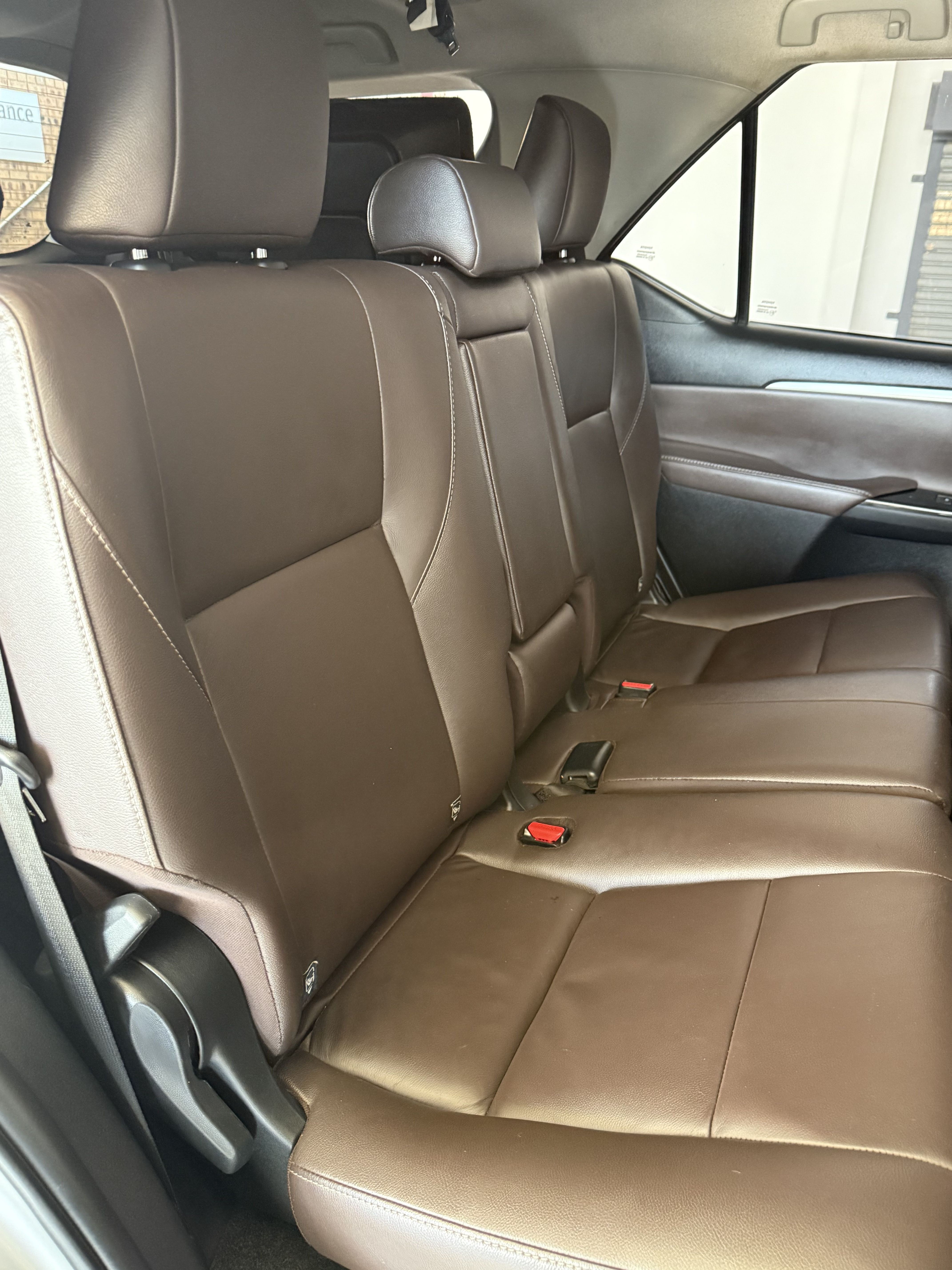 TOYOTA FORTUNER 2.4GD-6 FORTUNER 2.4GD-6 - 7