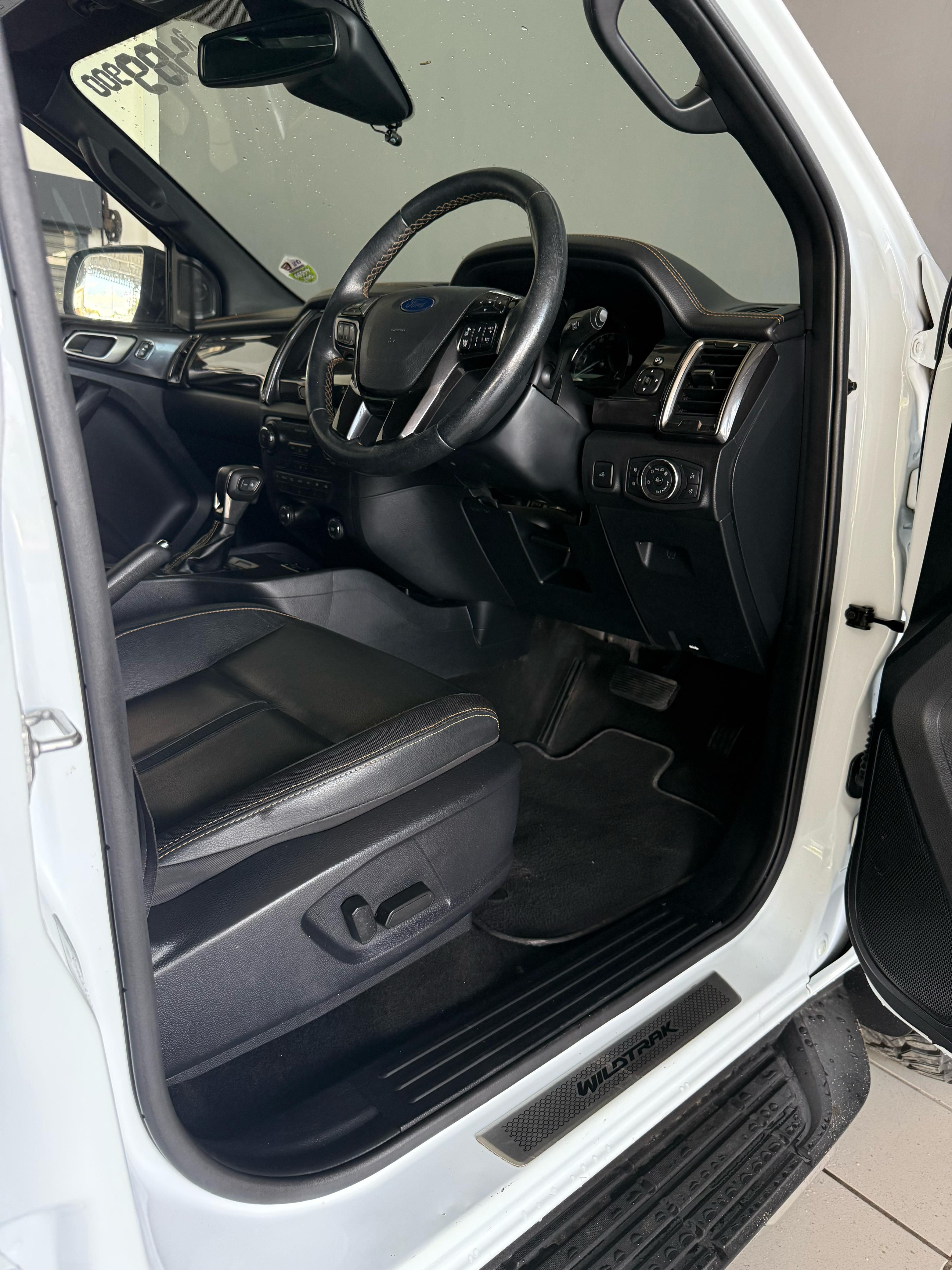 FORD RANGER 2.0D BI-TURBO A/T Ranger 2.0D BI-TURBO A/T - 8