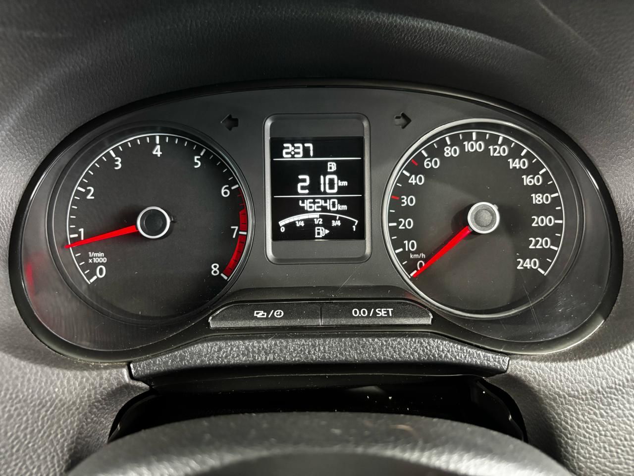 VOLKSWAGEN POLO VIVO HATCH 1.6 HIGHLINE - 8