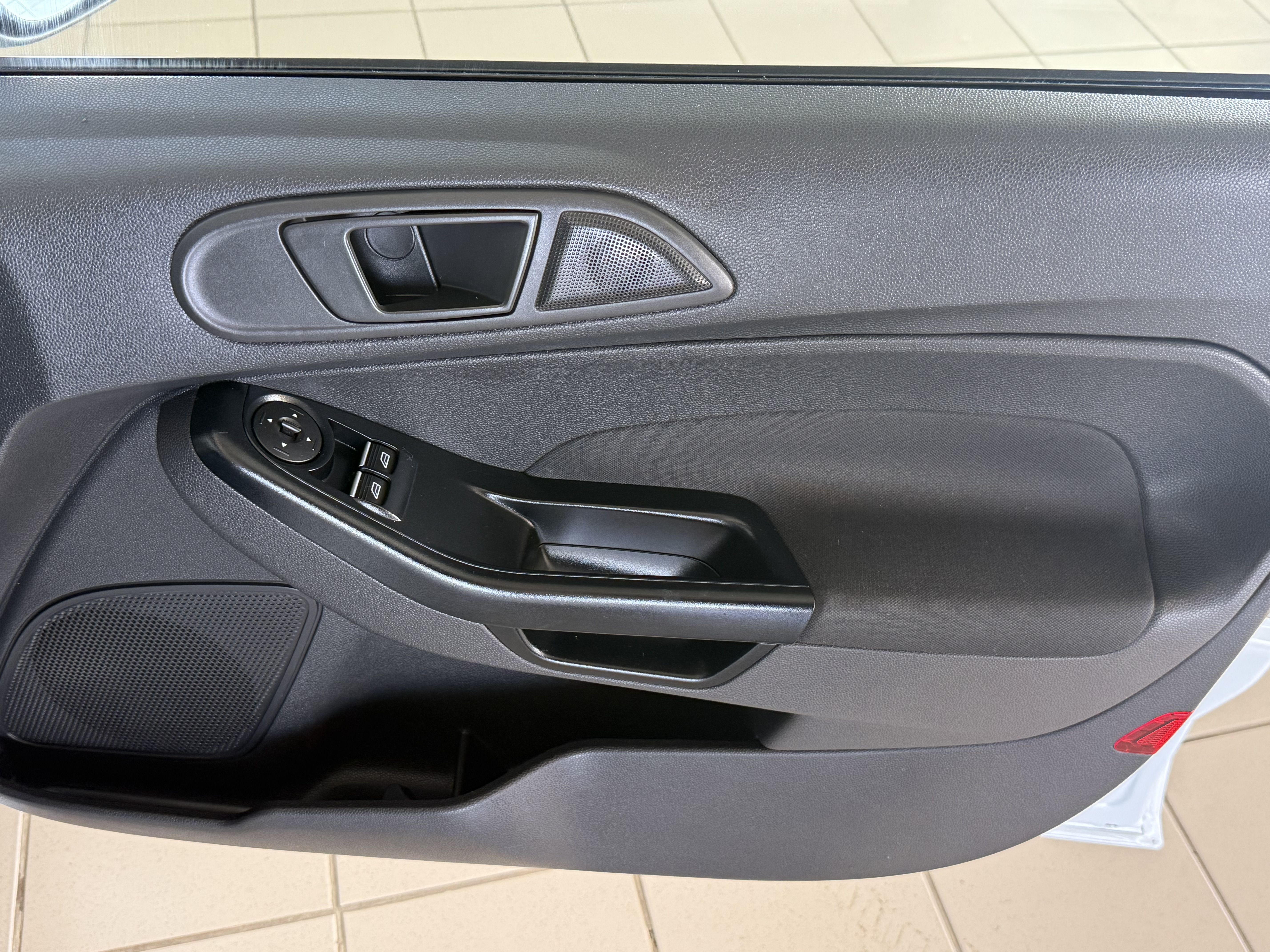 FORD FIESTA 1,4 AMBIENTE FIESTA 1,4 AMBIENTE - 5