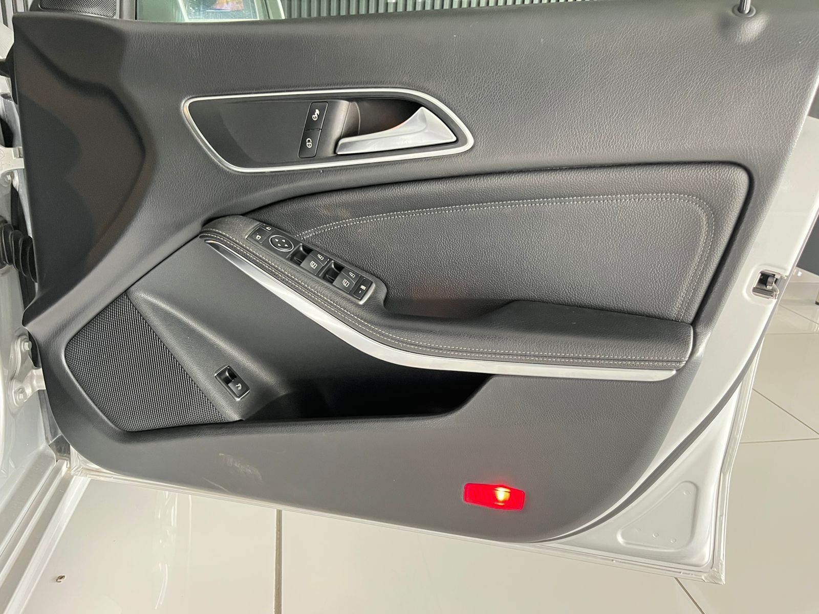 MERCEDES BENZ CLA 200 AUTO CLA 200 Auto - 9