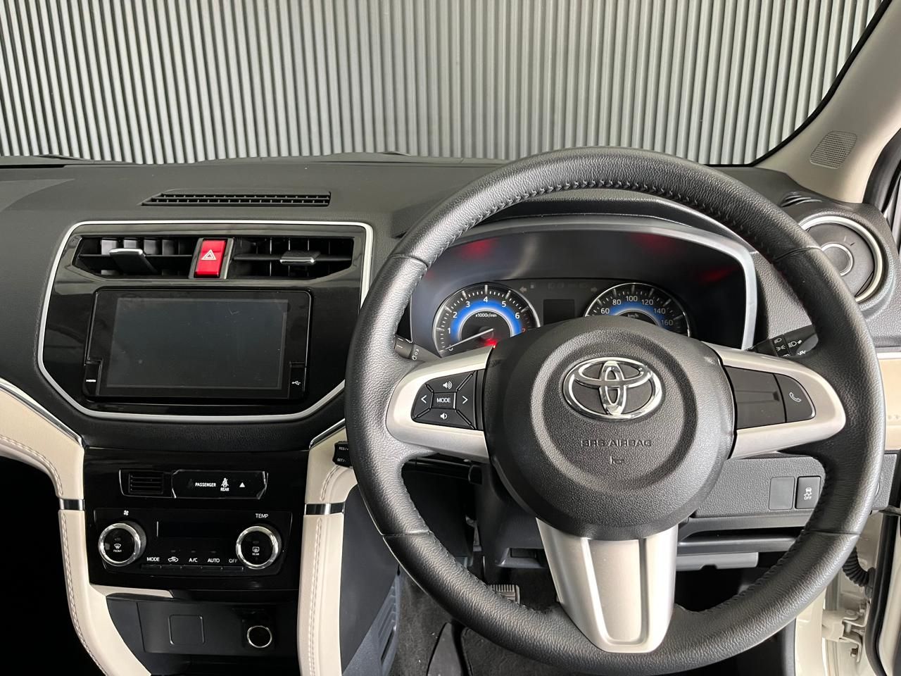 TOYOTA RUSH 1.5 RUSH 1.5 - 9