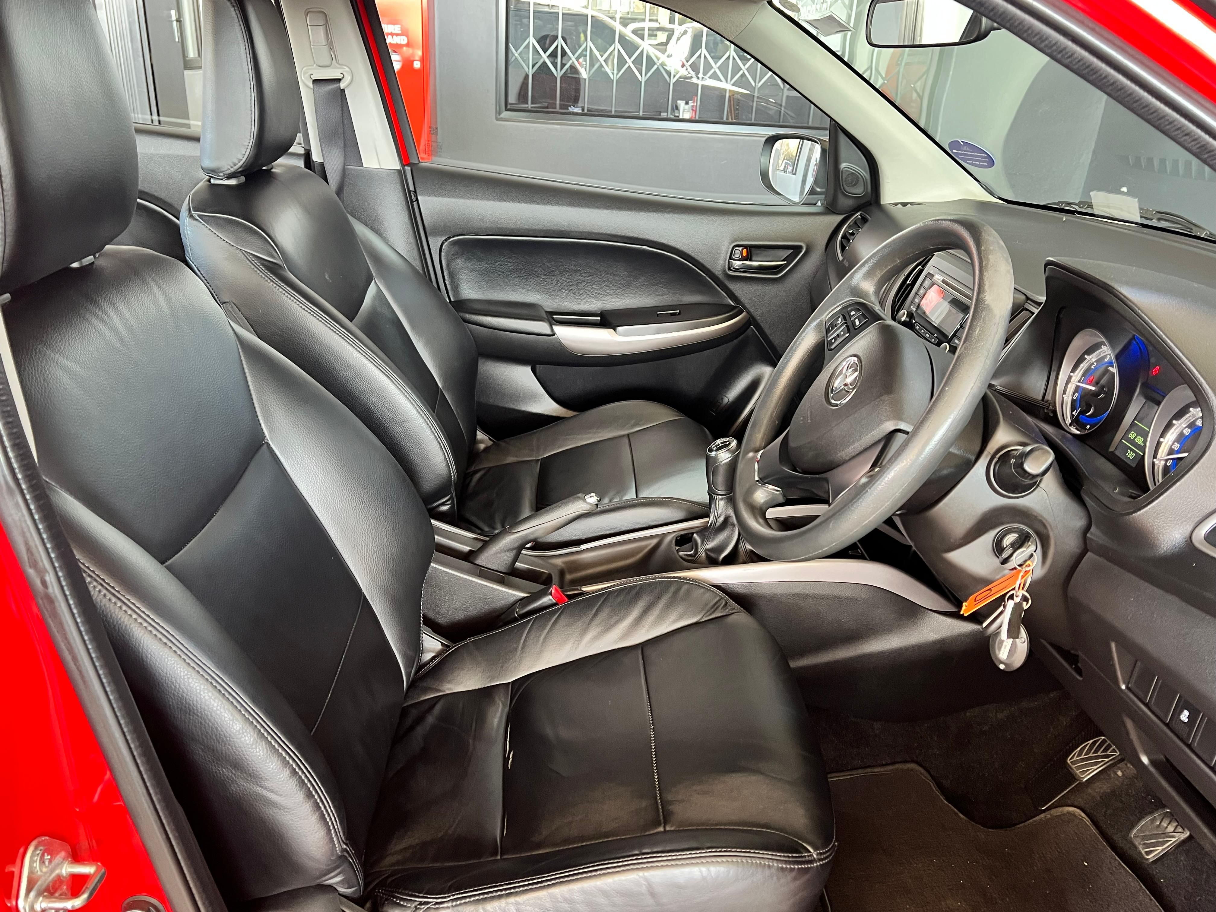 TOYOTA STARLET STARLET 1.4 Xi - 18