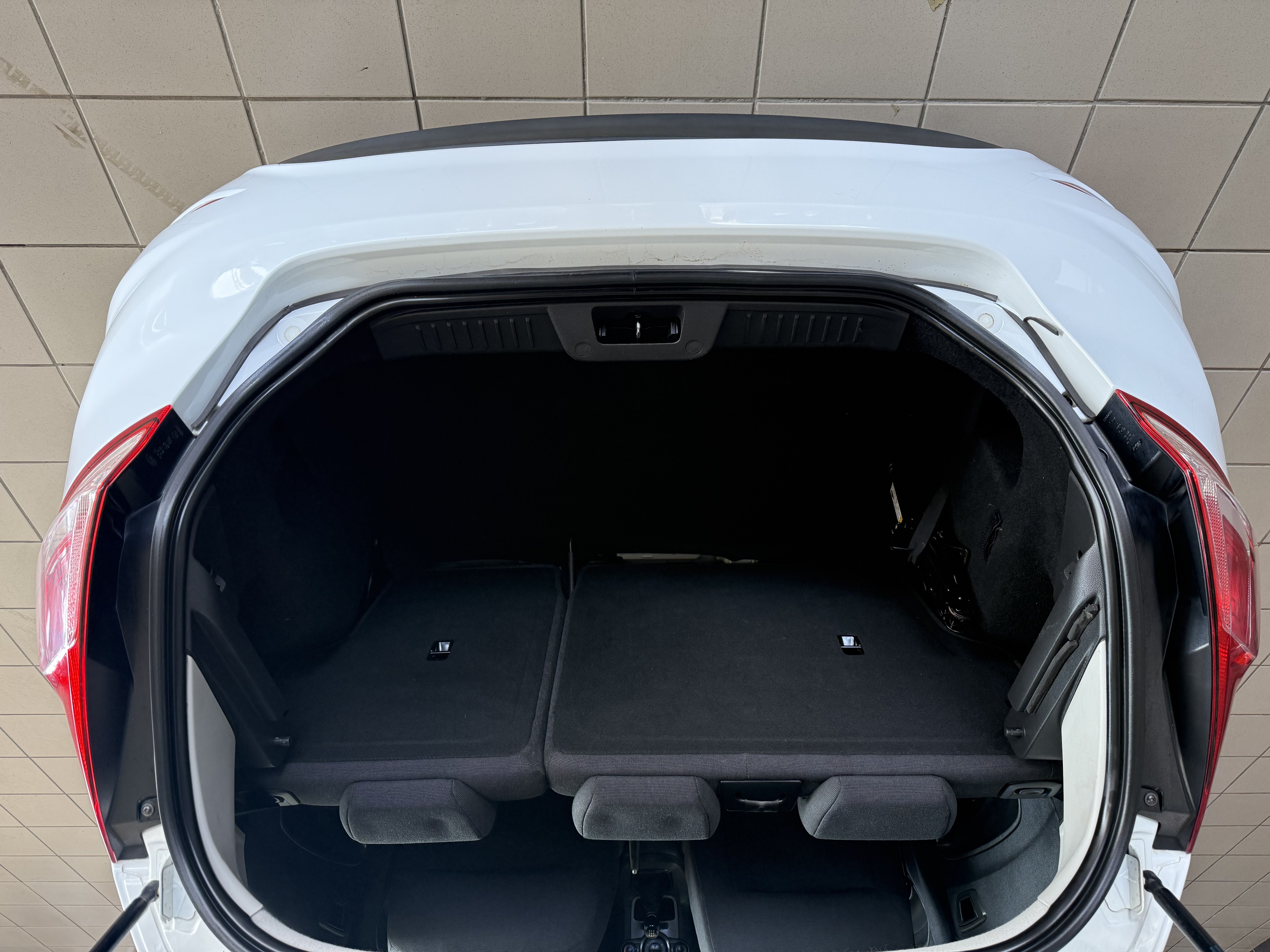 FORD FIESTA 1,4 AMBIENTE FIESTA 1,4 AMBIENTE - 6